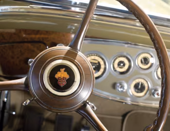 Painel frontal 1932 Packard Twin Six Sport Phaeton (905-581)