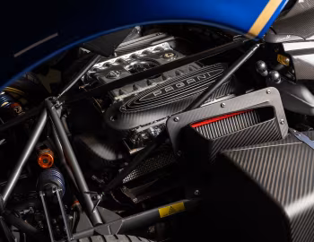 Sous la capuche Pagani Huayra Roadster BC (#76033) '2021