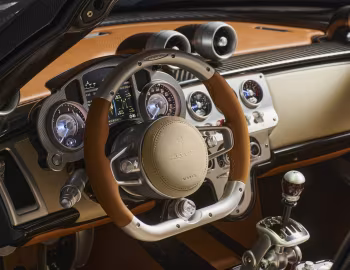 Panneau avant Pagani Utopia Roadster (#76002) '2024