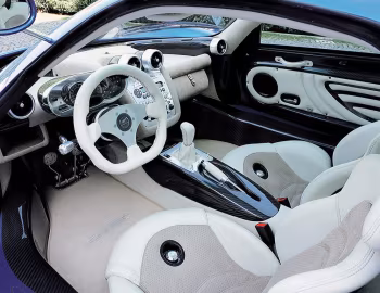 Interior Pagani Zonda C12 S '2000–03