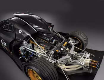 Sous la capuche Pagani Zonda R '2010