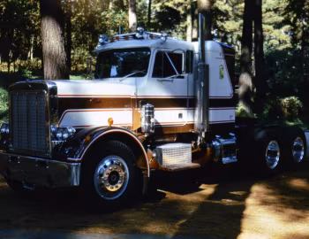 Peterbilt 359 '1972–87