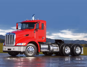 Peterbilt 384 '2006–pr.