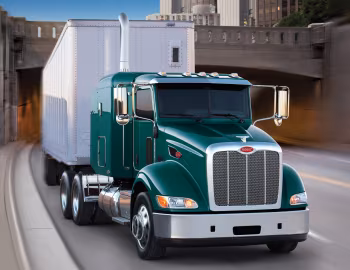 Peterbilt 384 '2006–pr.