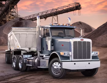 Peterbilt 388 '2007–pr.