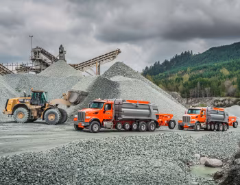 Cat 980K, Peterbilt 567 OSW Super Dump