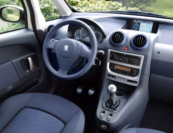 Painel frontal Peugeot 1007 Sporty [Worldwide] '2005–09