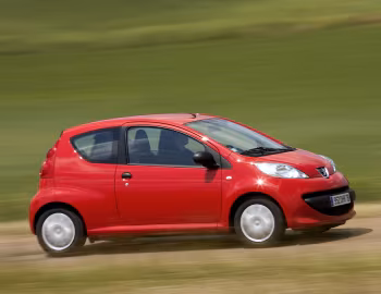 Peugeot 107 3-door "Rouge Scarlet" '2005–08