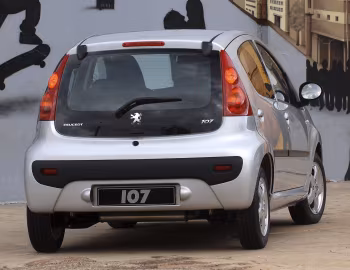 Peugeot 107 5-door [South Africa] '04.2010–01.2012