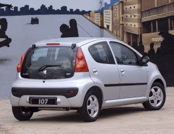 Peugeot 107 5-door [South Africa] '04.2010–01.2012