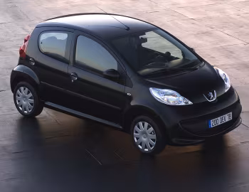 Peugeot 107 5-door [Worldwide] '2005–08