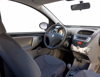 Interior Peugeot 107 5-door [Worldwide] '2005–08