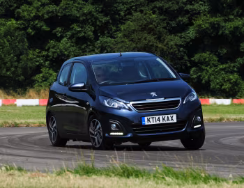 Peugeot 108 3-door [UK-spec] '2014–21