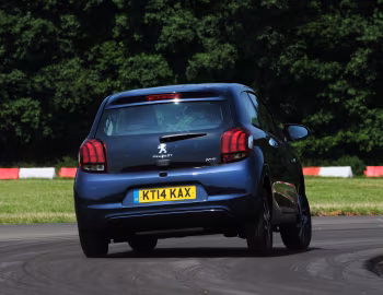 Peugeot 108 3-door [UK-spec] '2014–21