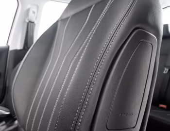 Interior Peugeot 2008 [Latam] '2022–23
