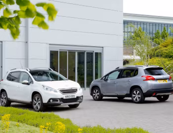 Peugeot 2008 [UK-spec] '2013–16
