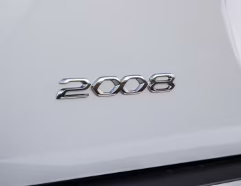 Peugeot 2008 Allure [Australia] '2020–23