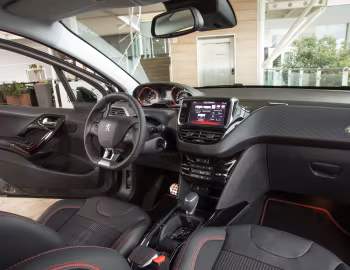 Interior Peugeot 2008 "Black Matt" '2017–19