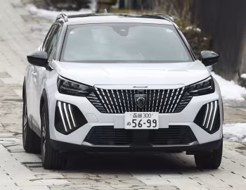 Peugeot 2008 GT [Japan] '2024–pr.