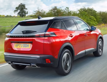 Peugeot 2008 GT [UK-spec] '2023–pr.