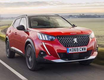 Peugeot 2008 GT [UK-spec] '2020–23