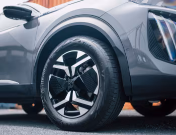 Peugeot 2008 GT [Japan] '2024–н.ч.