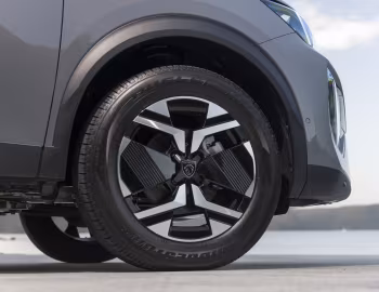 Peugeot 2008 GT [Australia] '2024–н.ч.
