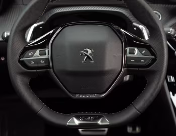 Painel frontal Peugeot 2008 GT [Worldwide] '2019–23