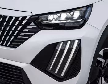 Peugeot 2008 GT Hybrid Turbo 200 [Latam] '2025–pr.