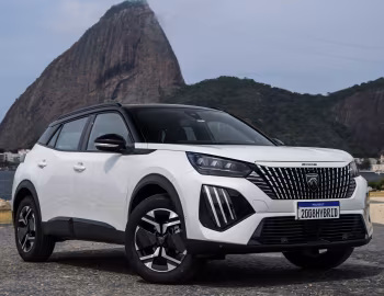 Peugeot 2008 GT Hybrid Turbo 200 [Latam] '2025–pr.