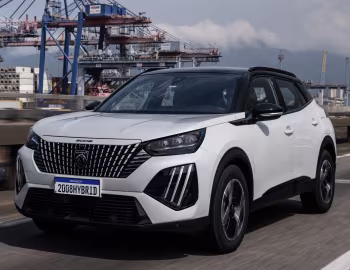 Peugeot 2008 GT Hybrid Turbo 200 [Latam] '2025–pr.