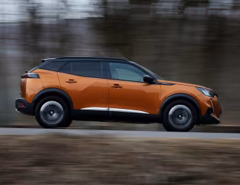 Peugeot 2008 GT Line [Japan] '2020–23