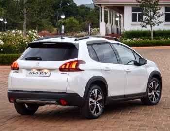 Peugeot 2008 GT Line [South Africa] '2017–19