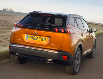 Peugeot 2008 GT Line [UK-spec] '2020–23