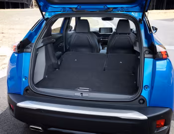 Interior Peugeot 2008 GT Line [Japan] '2020–23