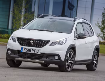 Peugeot 2008 GT Line [UK-spec] '2016–19