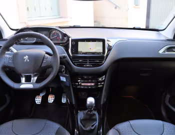 Front Panel Peugeot 2008 GT Line [Worldwide] '2016–19