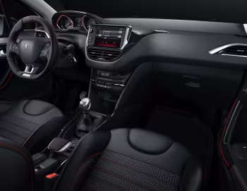 Painel frontal Peugeot 2008 GT Line [Worldwide] '2016–19