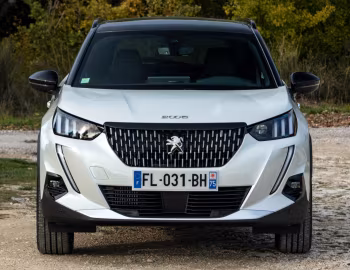 Peugeot 2008 GT Line [Worldwide] '2019–23