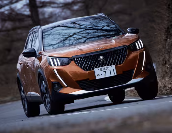 Peugeot 2008 GT Line [Japan] '2020–23