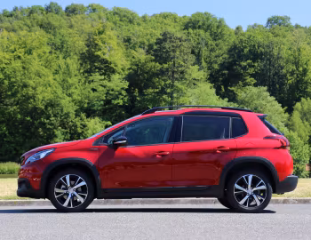 Peugeot 2008 GT Line [Worldwide] '2016–19