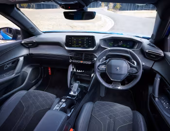 Painel frontal Peugeot 2008 GT Line [Japan] '2020–23