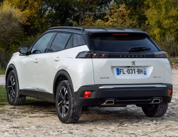 Peugeot 2008 GT Line [Worldwide] '2019–23