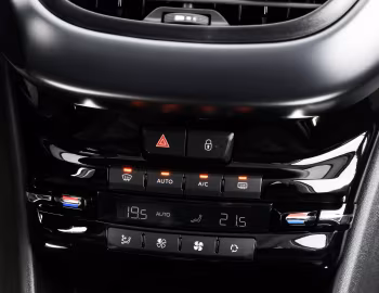 Interior Peugeot 2008 "Style" [Latam] '2022–23
