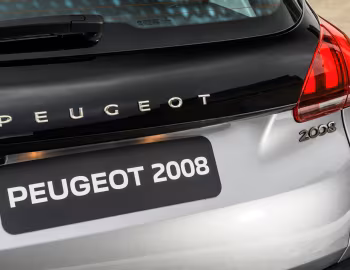 Peugeot 2008 "Style" [Latam] '2022–23