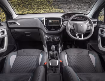 Front Panel Peugeot 2008 "Urban Cross" [UK-spec] '2015–16