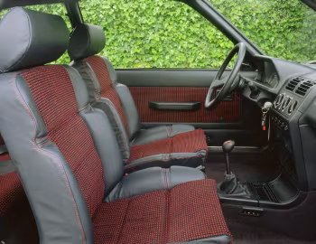 Інтер'єр Peugeot 205 1.9 GTI [Worldwide] '03.1986–90