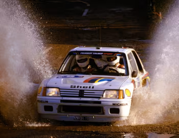 Peugeot 205 T16 Rally Car '1984–86