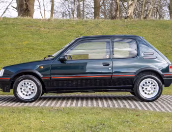 Peugeot 205 1.6 GTI [UK-spec] '04.1984–90