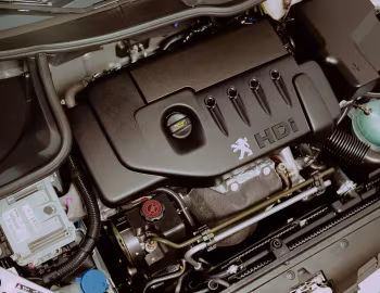 Under The Hood Peugeot 206 3-door HDi éco 70 [Worldwide] '2002–03